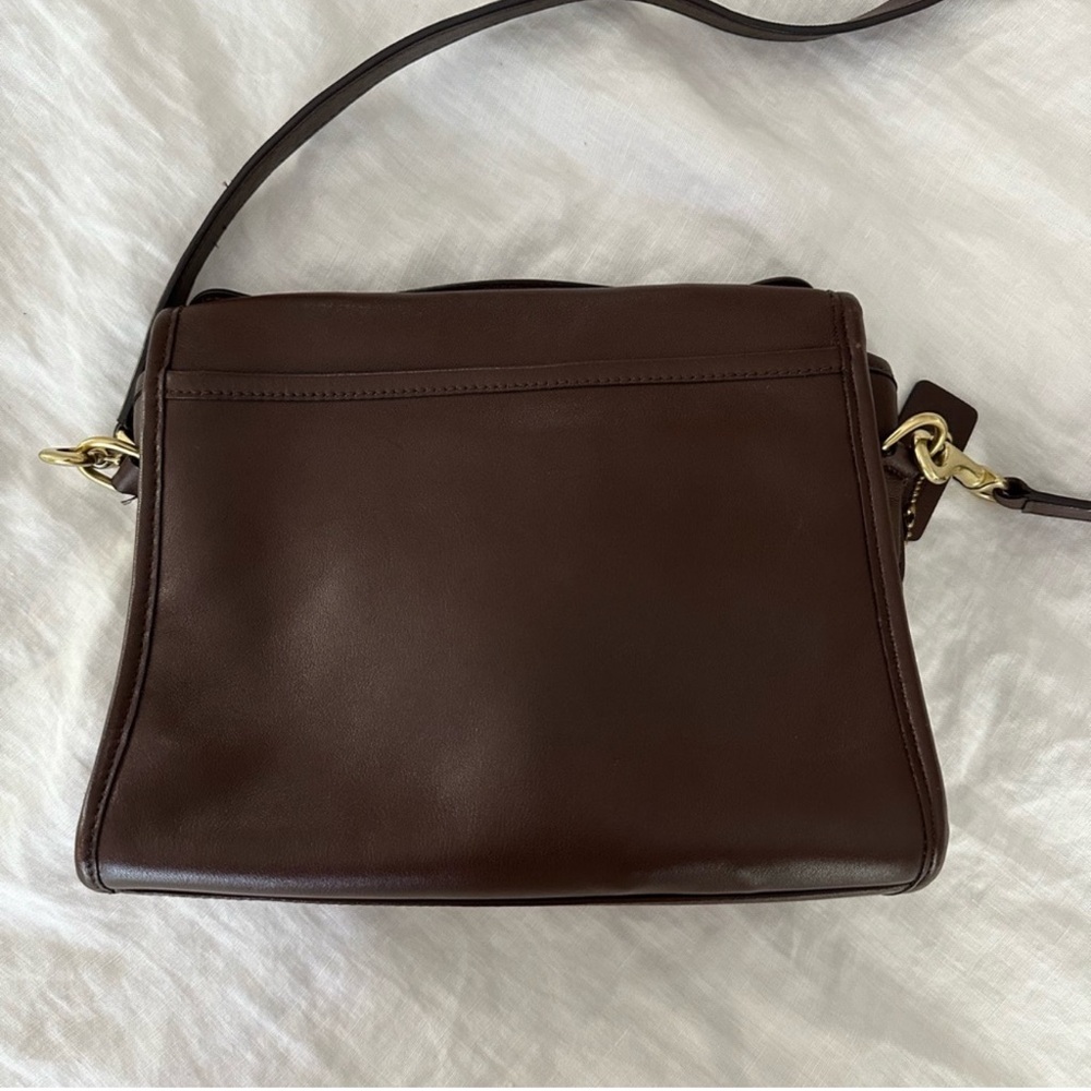 Vintage Coach Court Bag (Style #9870) in Mahogany brown leather - Picture 2 of 8